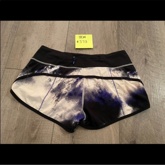 Lululemon Speed Short in Milky Way Multi Print / Black Size 6 - Picture 2 of 5